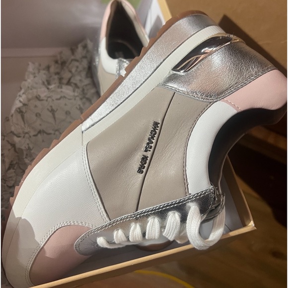 New Michael Kors ALLIE WRAP TRAINER METALLIC LEATHER sneaker size 10 new in box - Picture 4 of 12